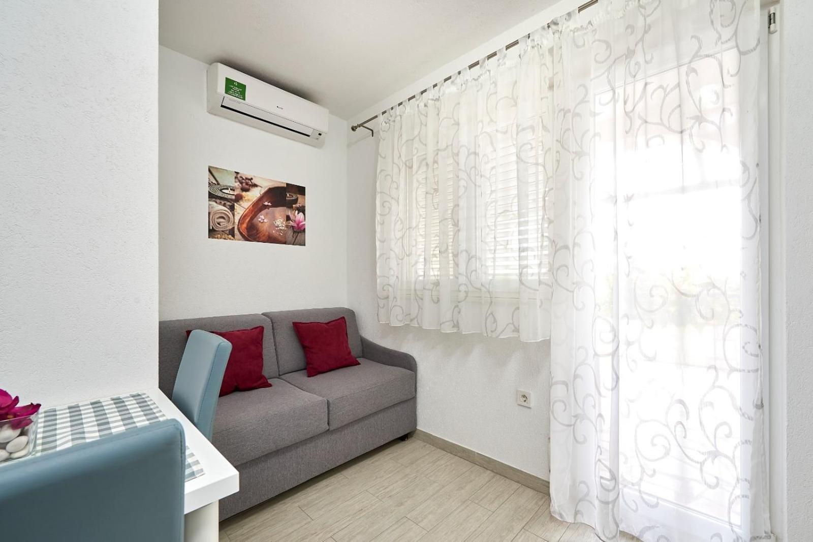 Apartment With A Parking Space Mavarstica, Ciovo - 17803 Trogir