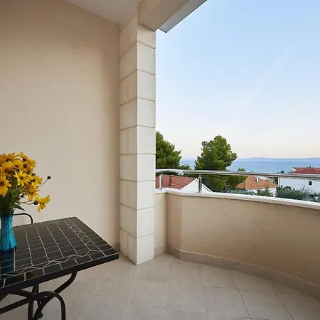 Apartments With A Parking Space Mavarstica, Ciovo - 17803 Trogir Exterior photo