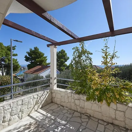 Apartments With A Parking Space Mavarstica, Ciovo - 17803 Trogir Exterior photo