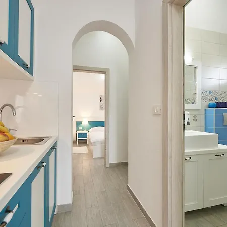 Apartments With A Parking Space Mavarstica, Ciovo - 17803 Trogir Exterior photo