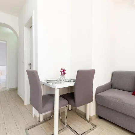 Apartments With A Parking Space Mavarstica, Ciovo - 17803 Trogir Exterior photo